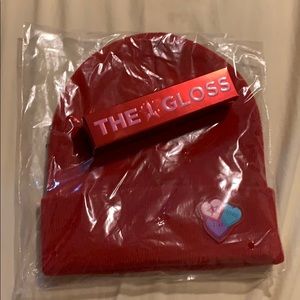 Exclusive Jeffree Star lip gloss and beanie